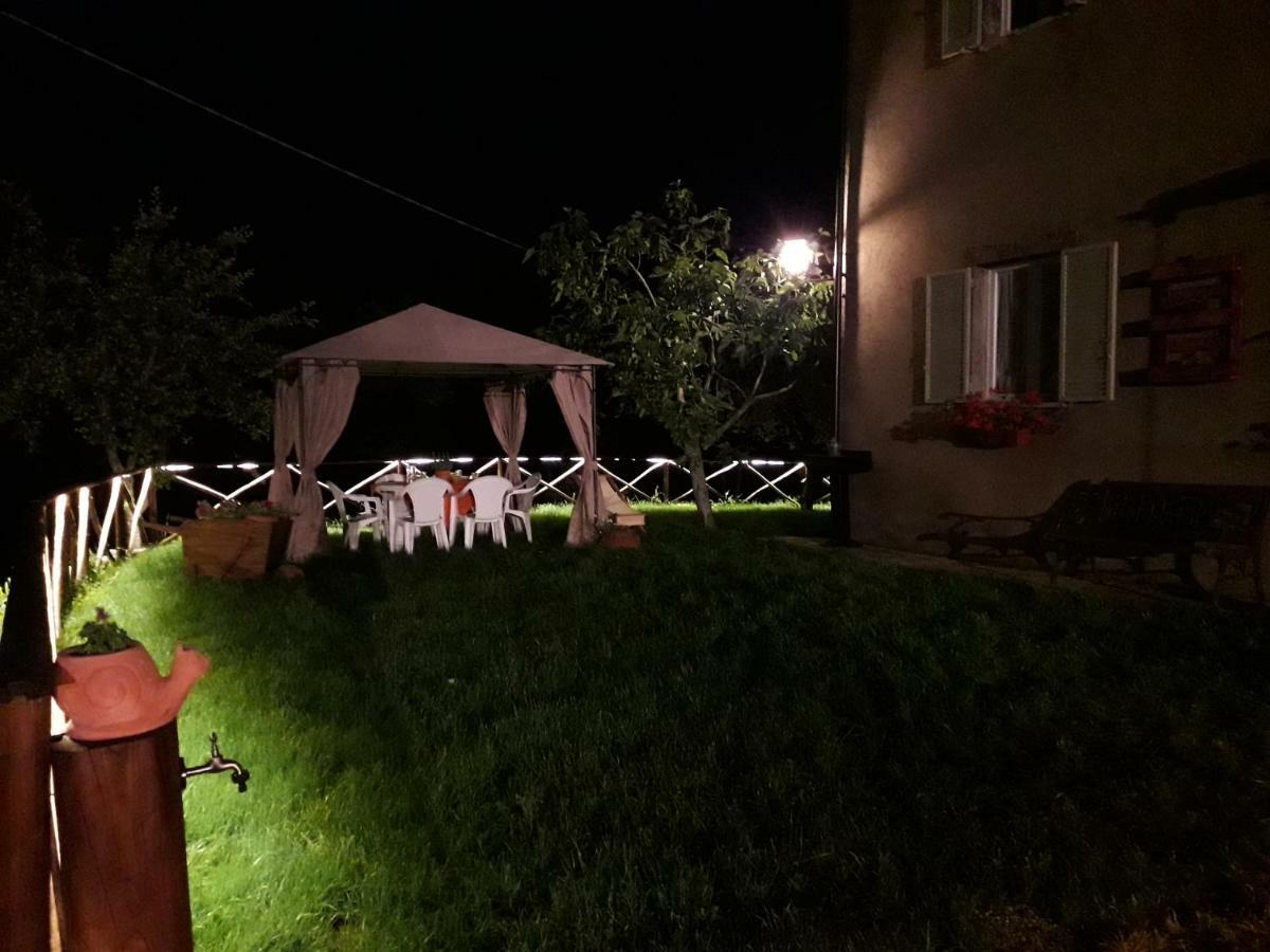 Alle Preci Country House Santa Restituta Exterior foto
